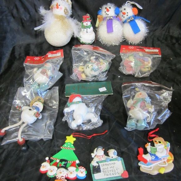 SET OF 13 SNOWMAN MOTIF ORNAMENTS, DIFFERENT MATERIALS,SOME VTG, SOME W/ORIG PKG - Picture 1 of 5